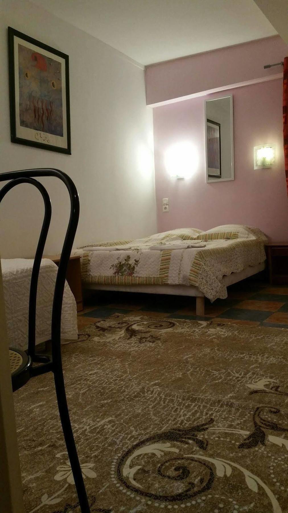 Hotel Des Voyageurs Montpellier Bagian luar foto